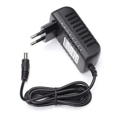 Alimentatore Compatibile 5V 2,1A 5,5mm x 2,5 mm