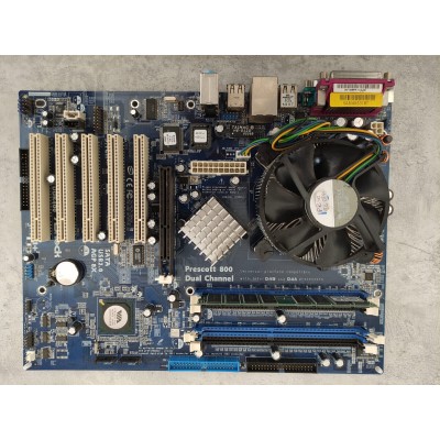 Scheda madre ASRCOK 775V88+...