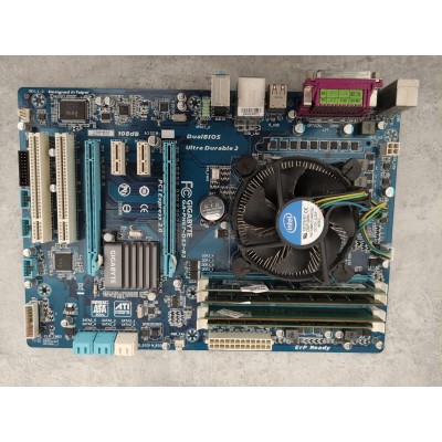 Scheda madre GIGABYTE...